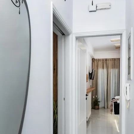 M Superior Naxos Town Apartment