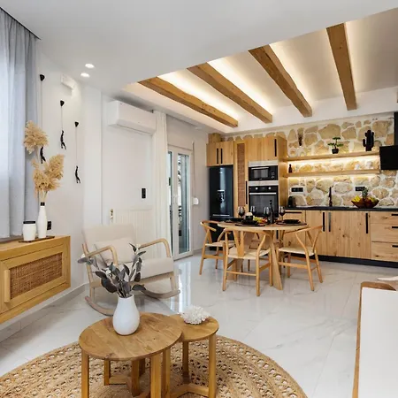 M Superior Naxos Town Apartment