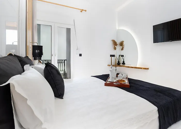 M Superior Naxos Town Naxos City