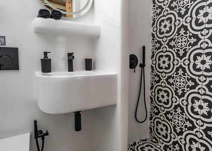 M Superior Naxos Town Naxos City