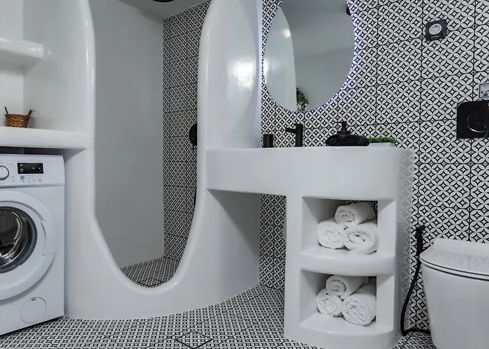 M Superior Naxos Town Naxos City